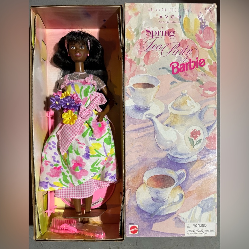1997 Mattel Vintage Avon/Barbie Spring Tea Party Collectible